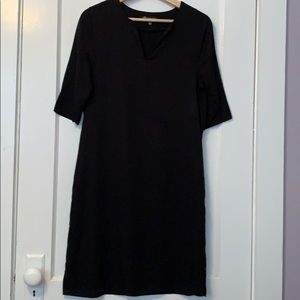 Versona Black Dress with pockets!